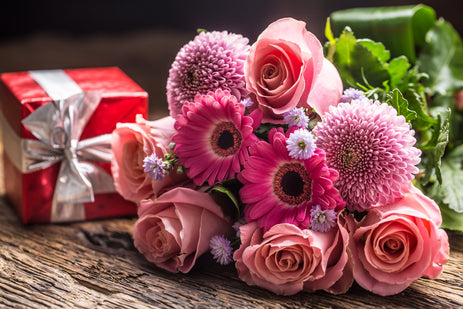 Why do fresh flowers make the best gifts?